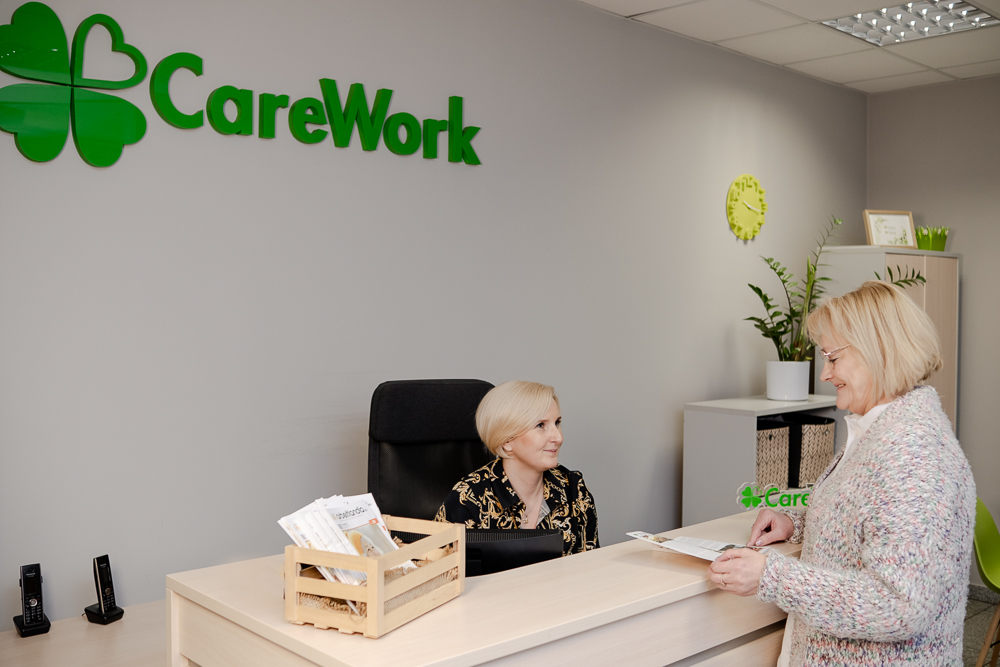 Praca na polskach warunkach umowa zlecenie